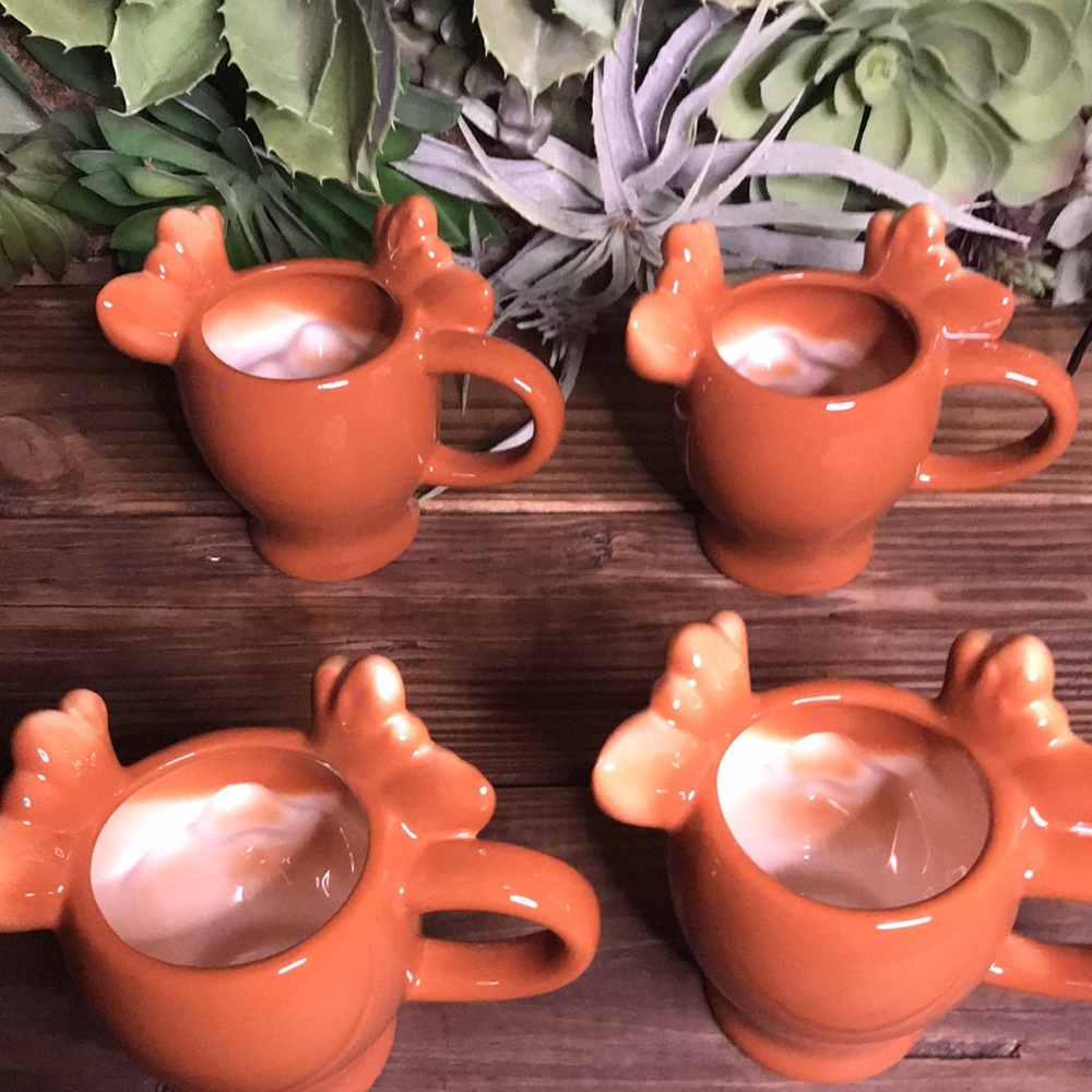 Pottery Barn Handcrafted Cute Cheeky Reindeer Holiday Mugs 12oz - Set of 4 - Picture 12 of 17